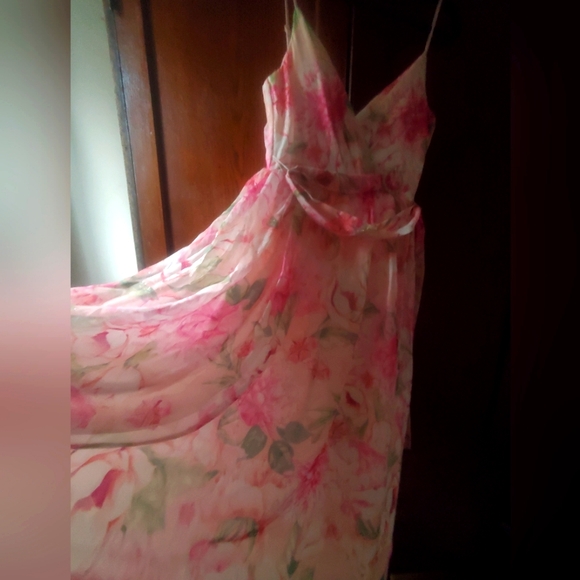 TRIXXI CLOTHING COMPANY SIZE 3 JUNIOR FLORAL FLITTER DRESS - Picture 13 of 16